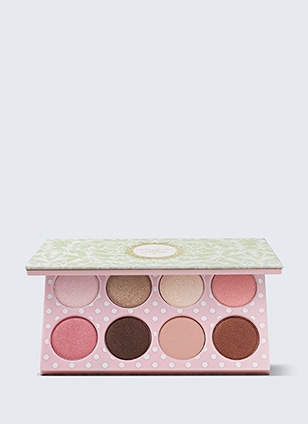 Estée Lauder x Ladurée