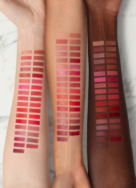 ลิปสติกติดทนนาน Pure Color Creme Lipstick